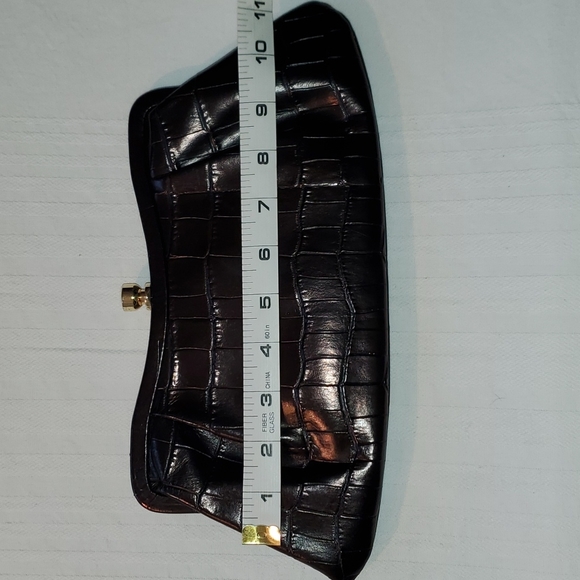 Clutch 🥳 - Picture 5 of 7